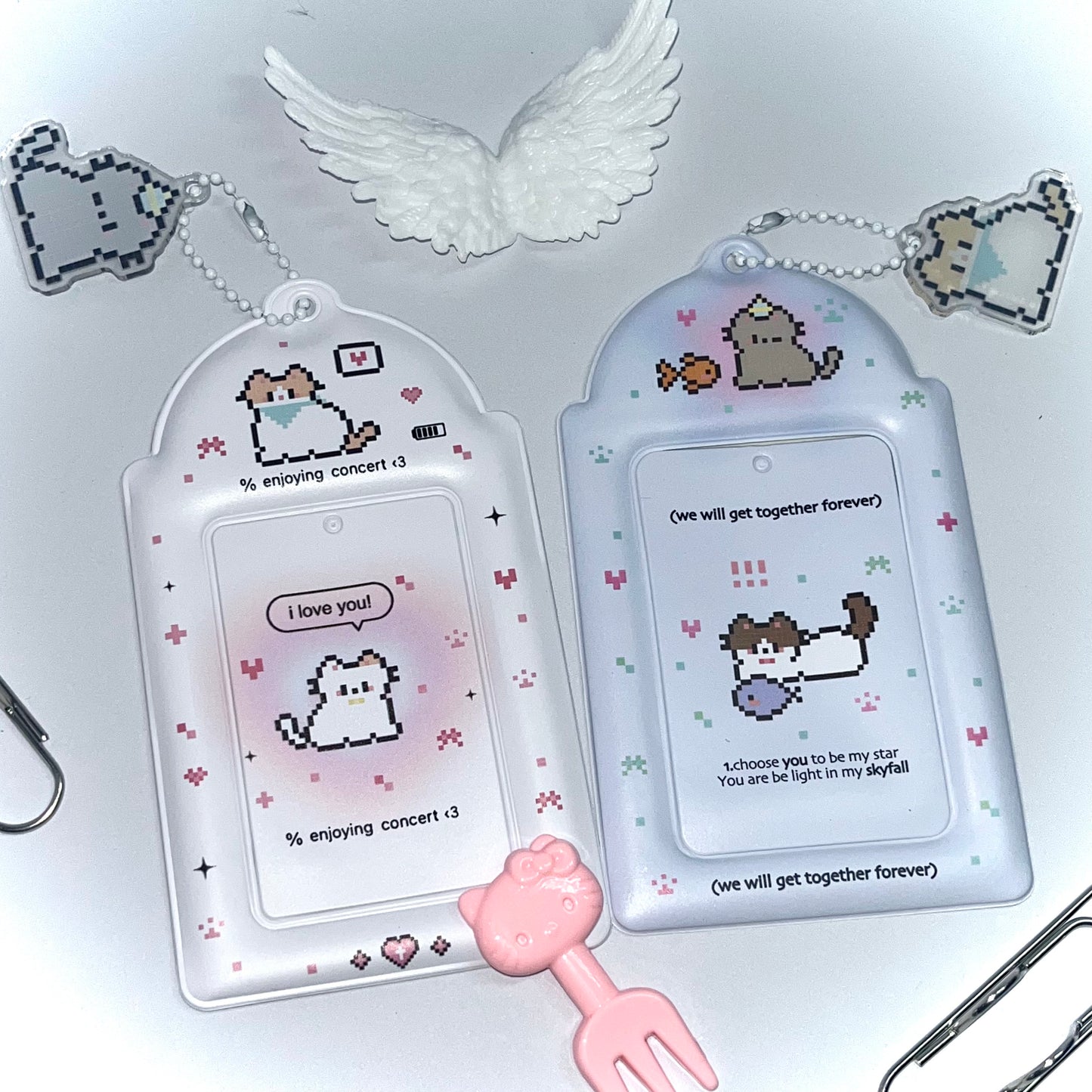 011 Pixel Cat Soft-PVC Photocard Holder — Bag-Friendly Protector