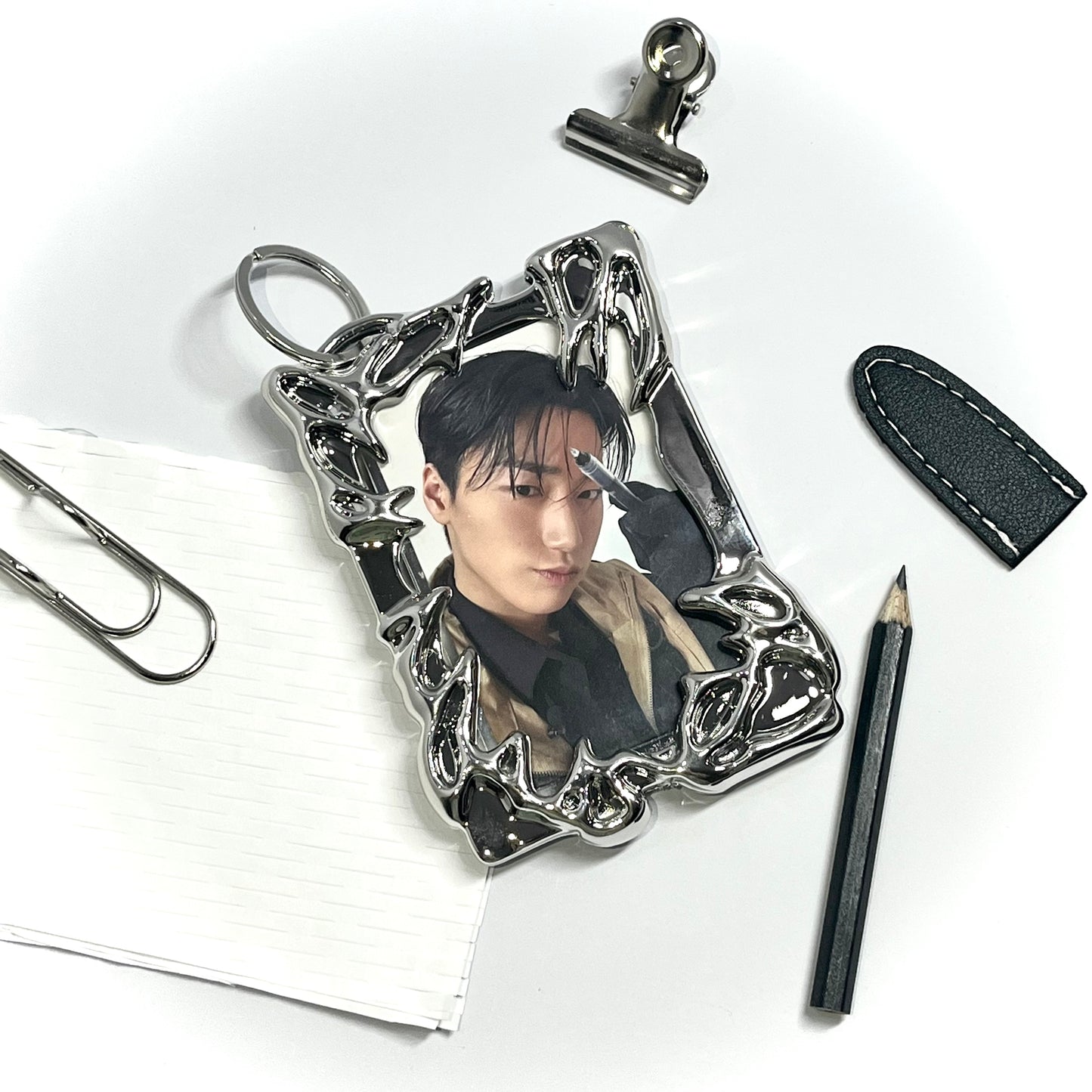 005 Cyberpunk Mech KPOP Photocard Holder