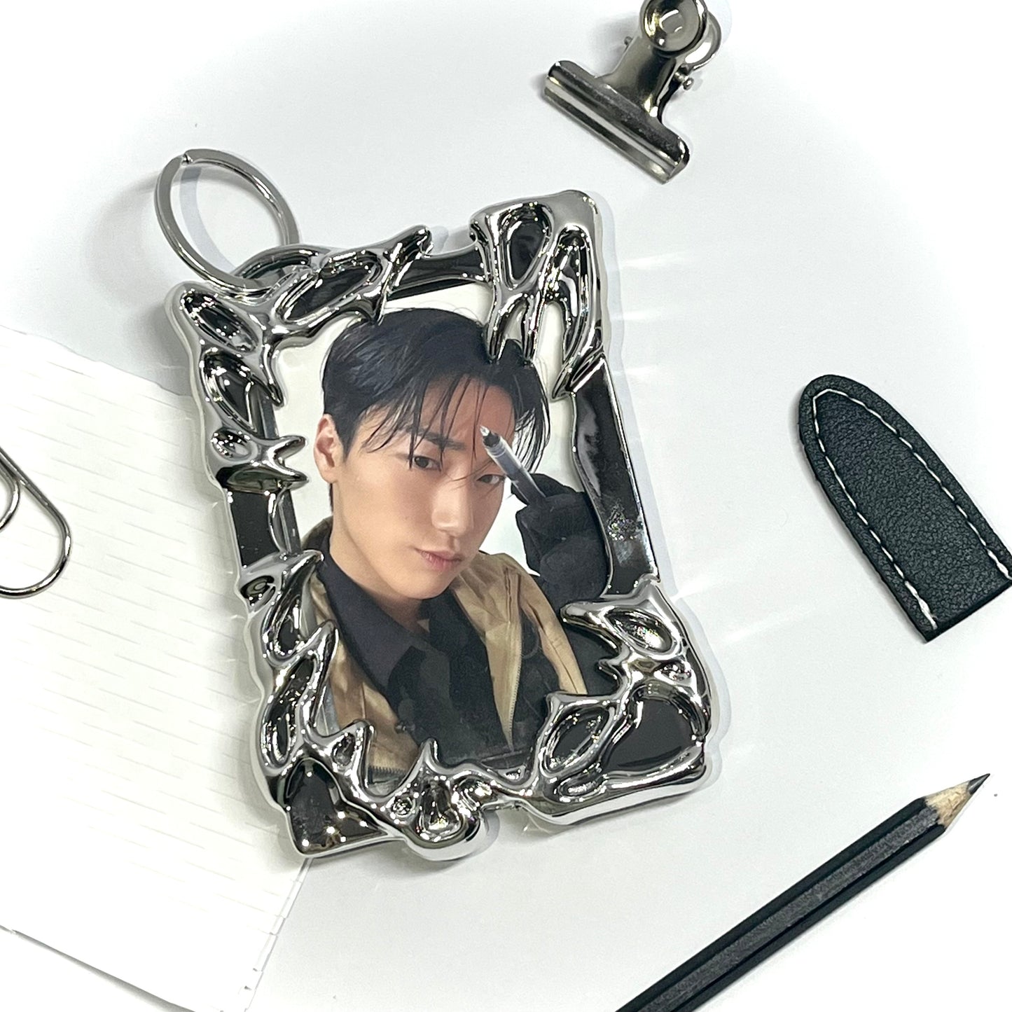 005 Cyberpunk Mech KPOP Photocard Holder