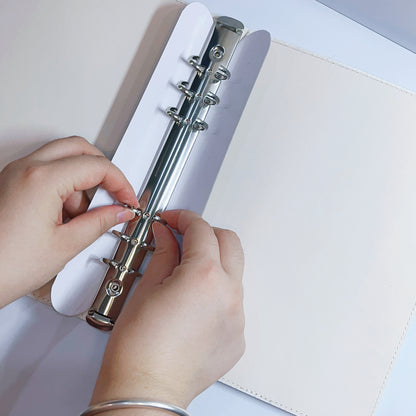 [064] A5 Photocard Binder — Pebbled Leather in Soft White