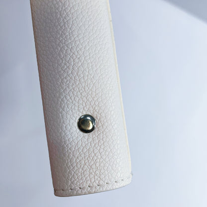 [064] A5 Photocard Binder — Pebbled Leather in Soft White