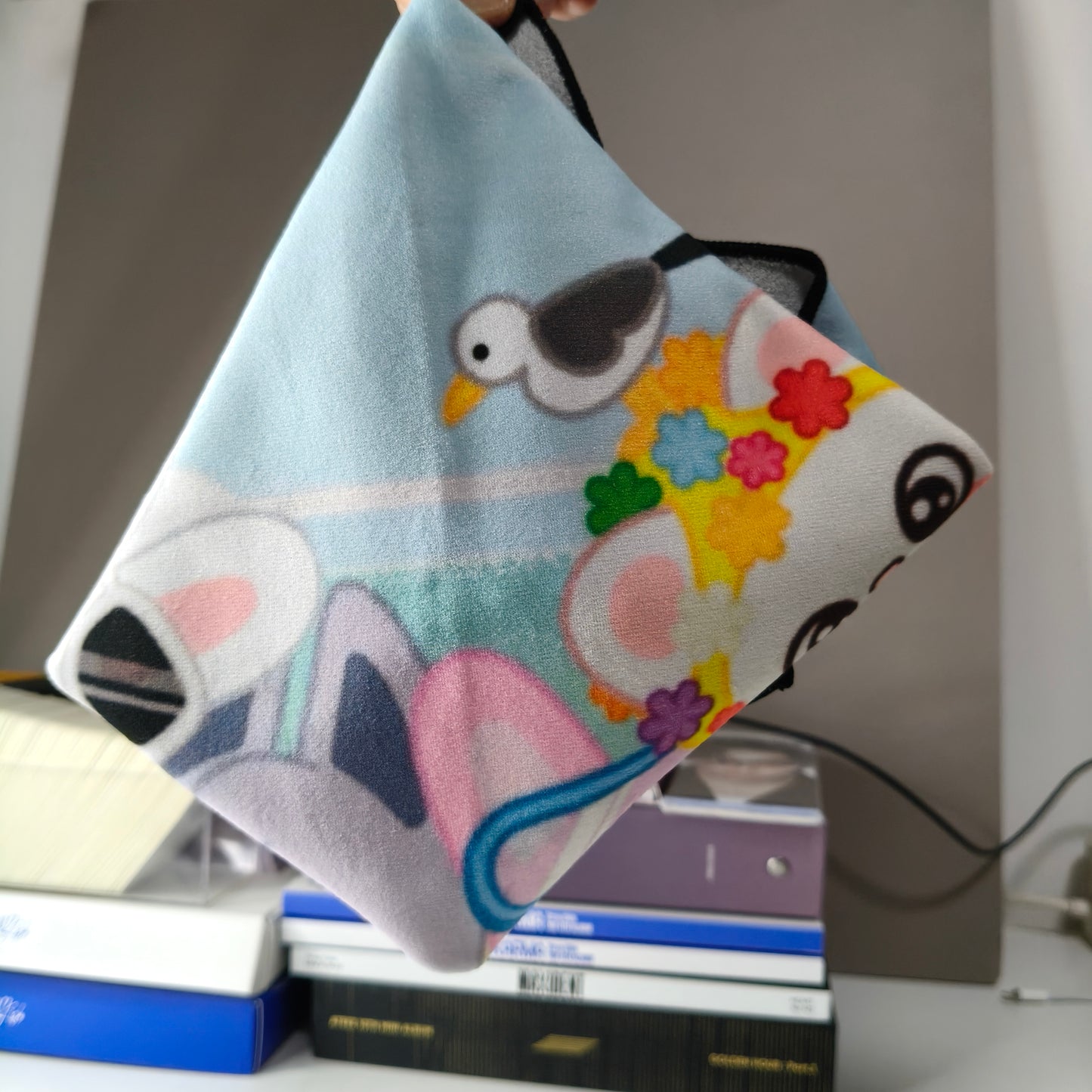 [109] SKZ Mounting Putty — Reusable & No-Residue Adhesive (13.8"×13.8")