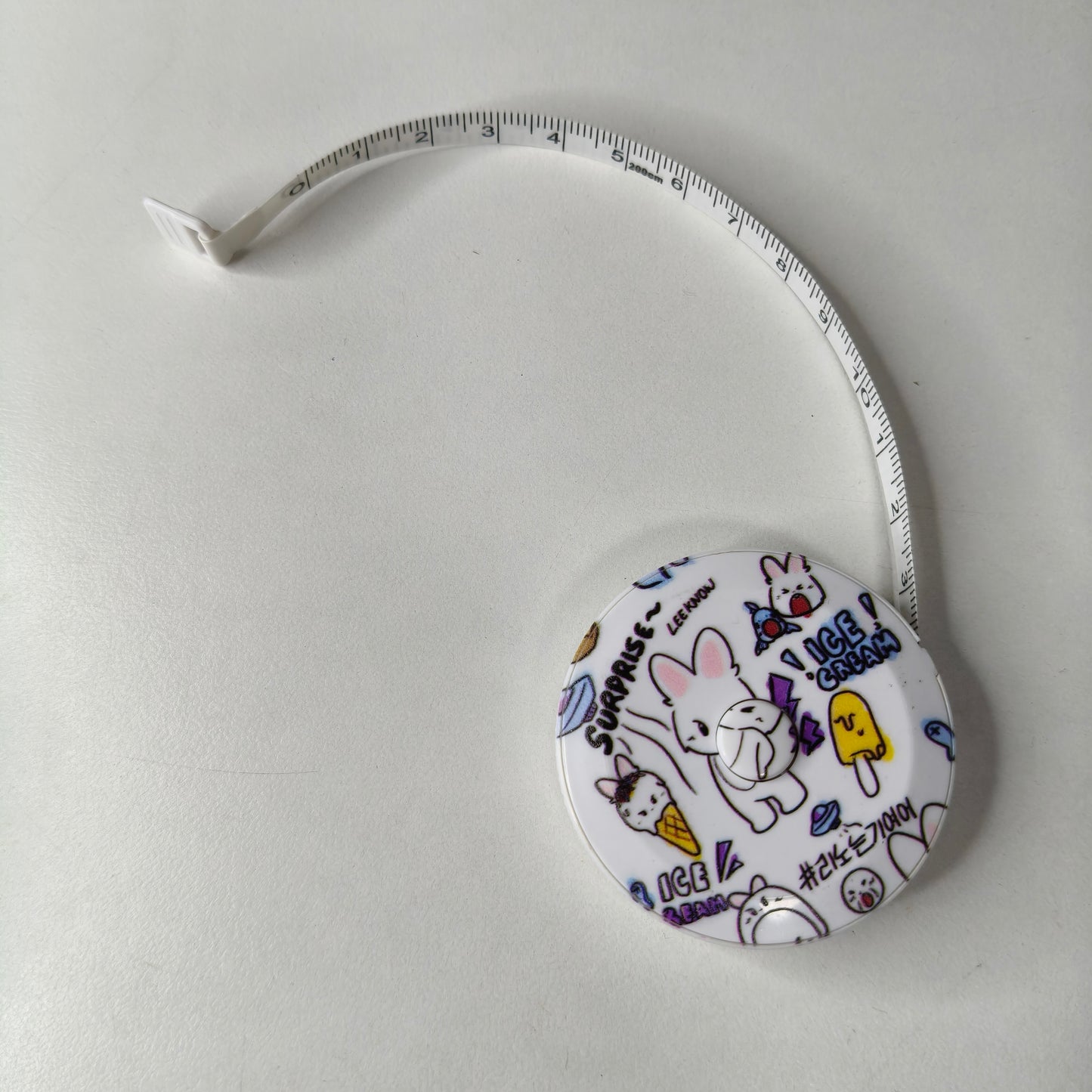 [098] SKZ Measuring Tape — Compact & Smooth Retraction